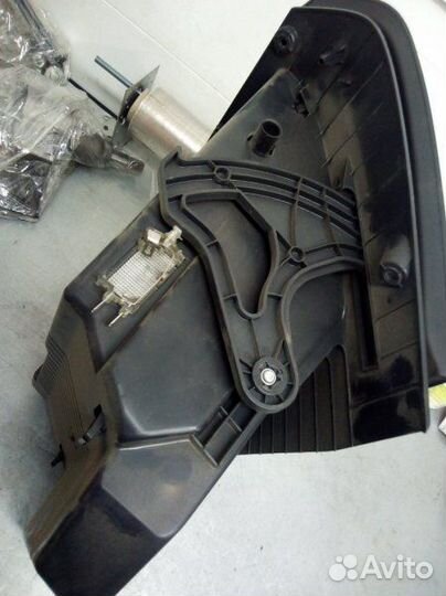 Бардачок Opel Astra H хэтчбек Z16XER 2004-2015