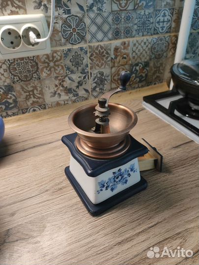 Кофемолка ручная