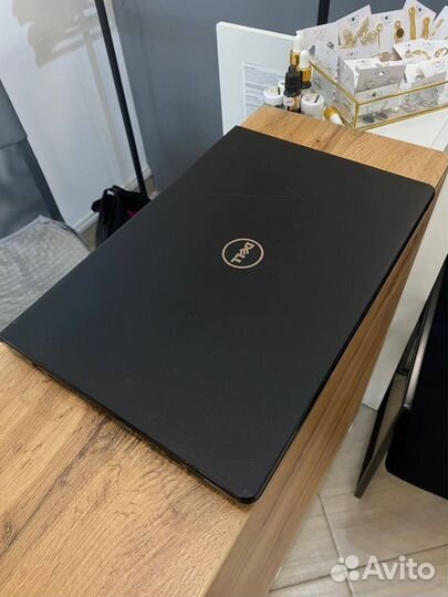 Ноутбук dell vostro 15