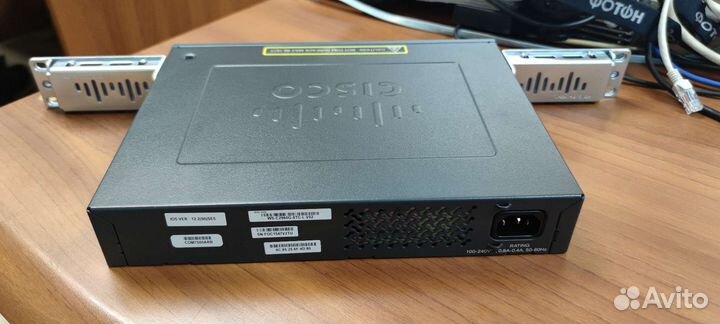 Коммутатор Cisco WS-C2960G-8TC-L