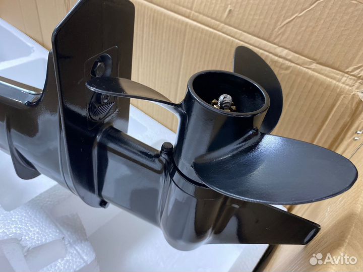 Лодочный мотор HDX R series T 5 BMS витрина