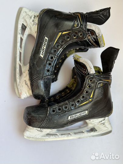 Профессиональные хоккейные коньки Bauer Supreme 2S