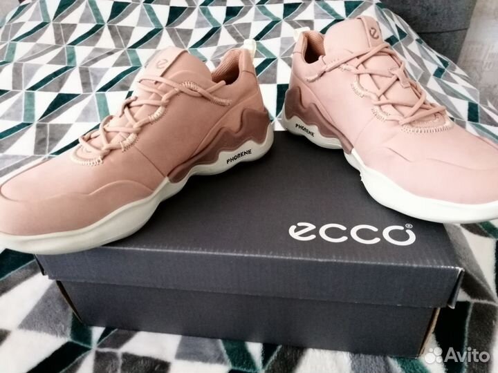 Кроссовки женские Ecco ELO W