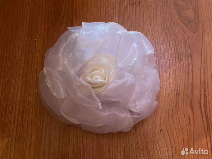 Школьный бант