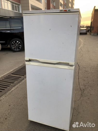 Холодильник