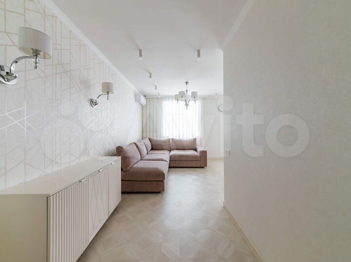 3-к. квартира, 94 м², 2/4 эт.