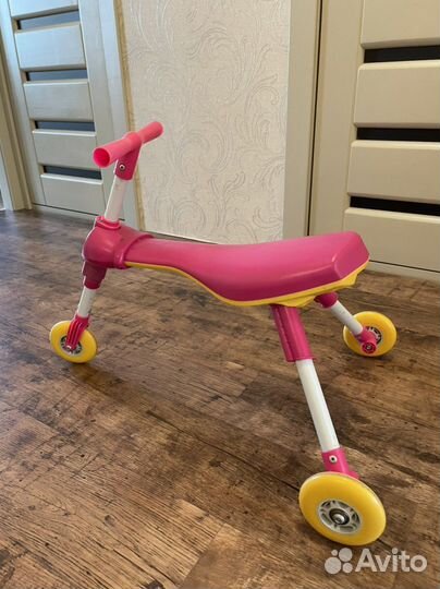 Трехколесный велосипед