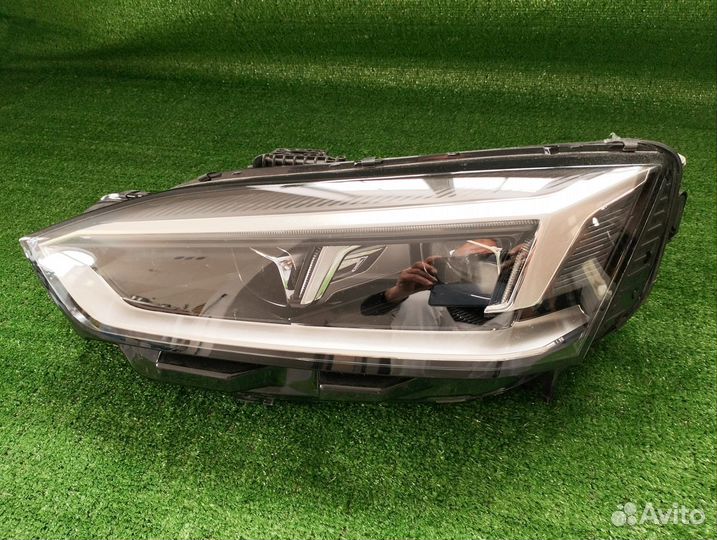 Фара левая Audi A5 8W F5 LED оригинал бу