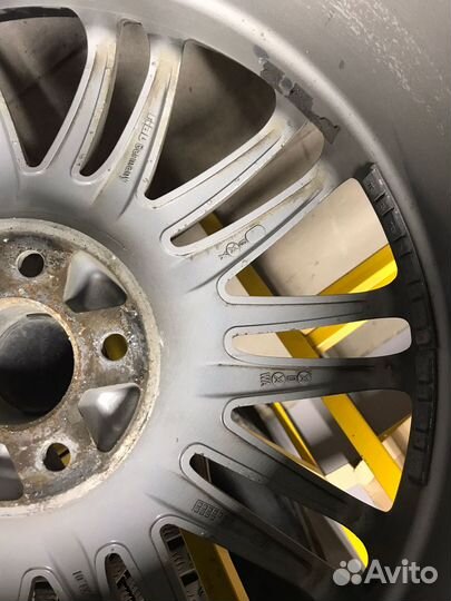 Комплект зимних колес R20 (шипы) 5х112