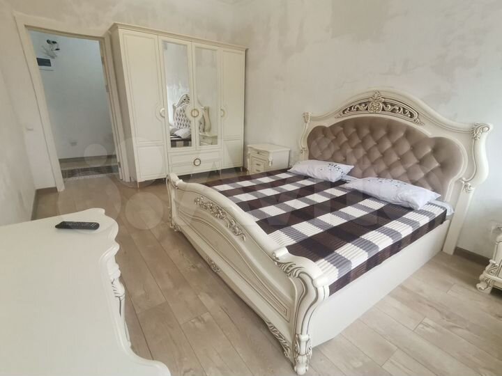 2-к. квартира, 85 м², 2/9 эт.