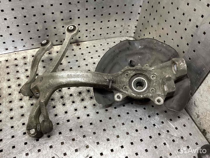 Цапфа/кулак поворотный передний левый Audi A6/RS6