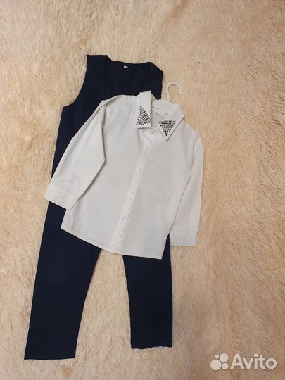 Костюм тройка