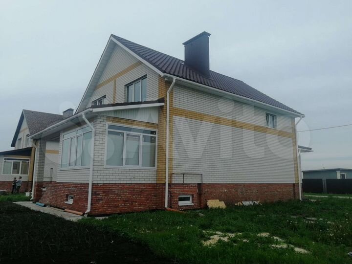 Дом 277,6 м² на участке 8,5 сот.