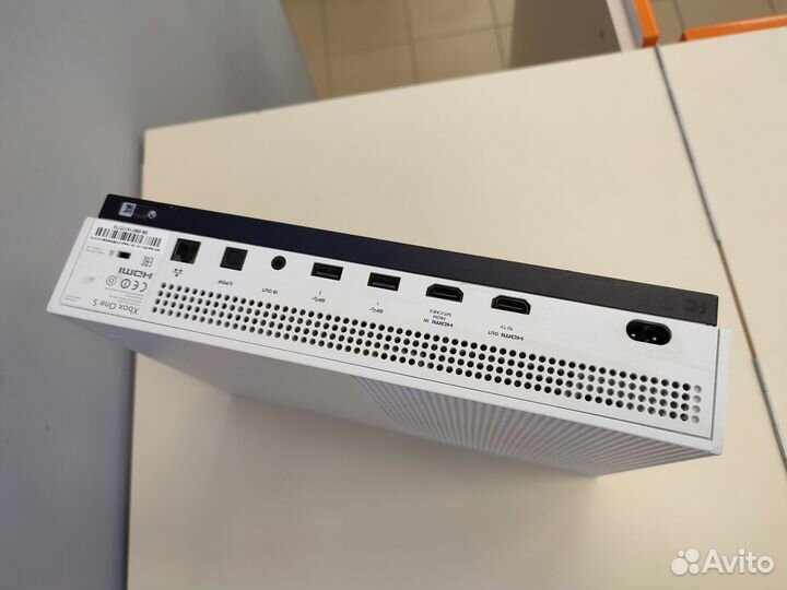 Игровая приставка xbox one s 500Gb (Заводской)