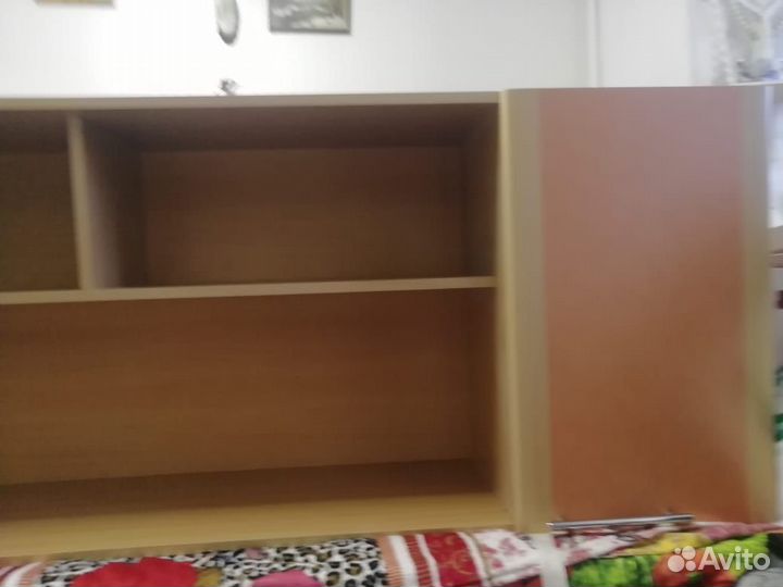 Полка / стеллаж / тумба