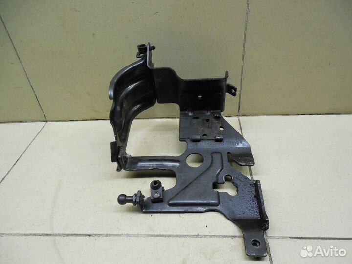 Кронштейн топливного фильтра Focus II 2008-2011