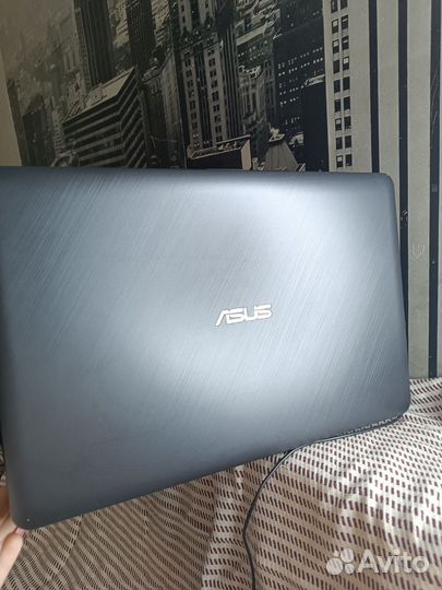 Ноутбук asus