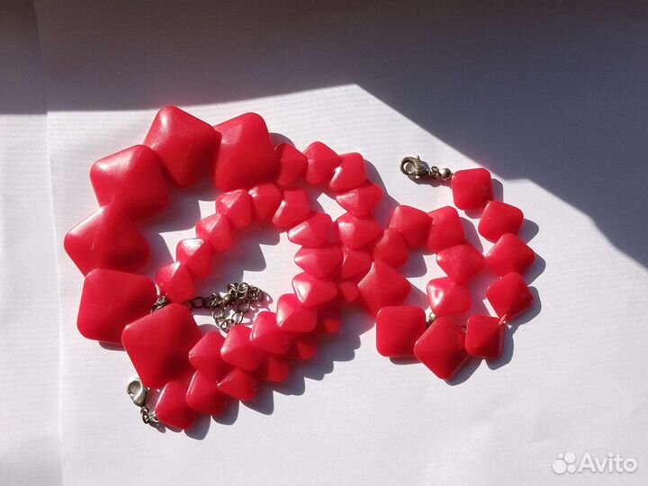 Набор браслет и бусы