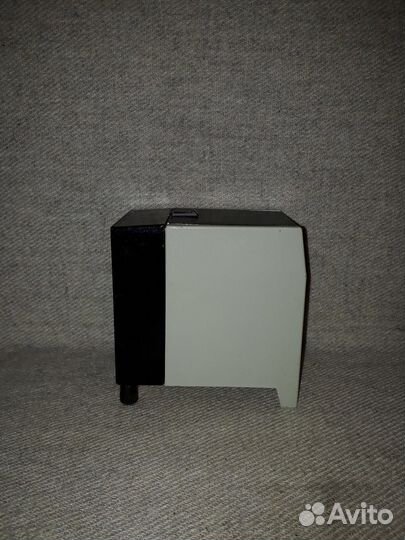 Малогабаритный диапроектор СССР Экран