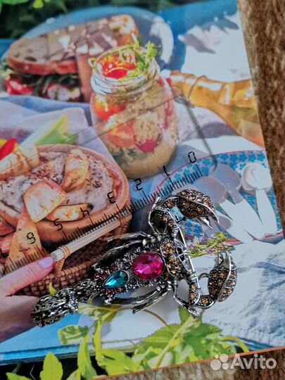 Брошь скорпион большой новая