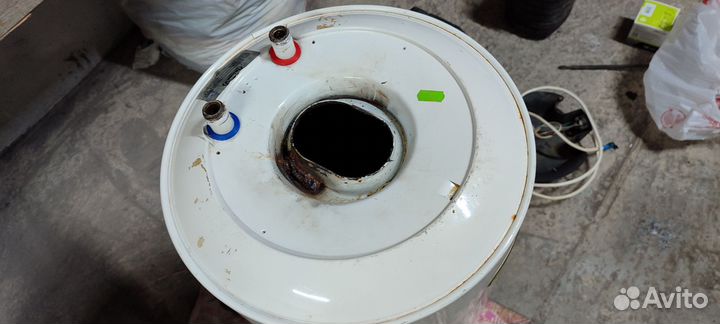 Водонагреватель DeLonghi