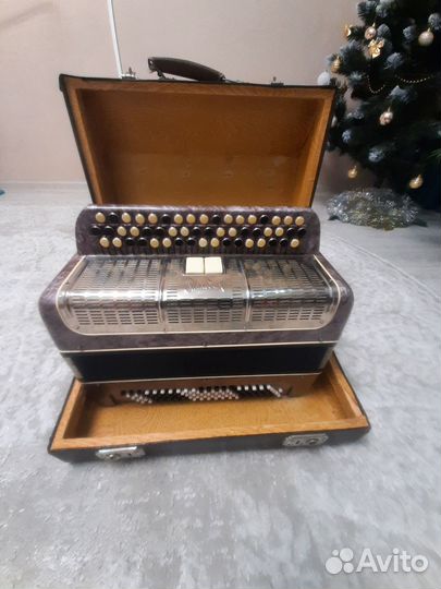 Продаётся Баян 
