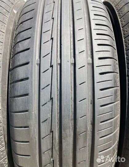 Yokohama BluEarth AE50 215/65 R17 99V