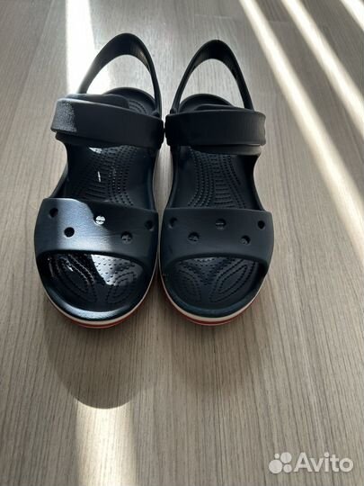 Сандалии crocs j3