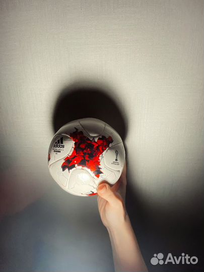 Футбольный мяч Fifa 2017 с подписью Дзюбы, шайба