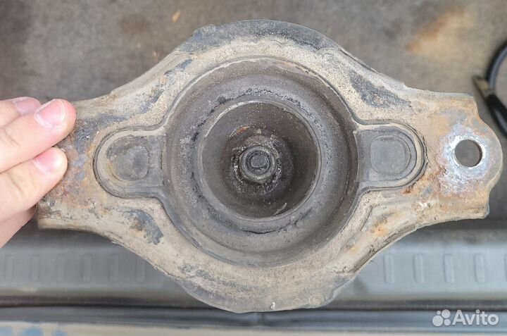 Задний амортизатор в сборе nissan primera p11