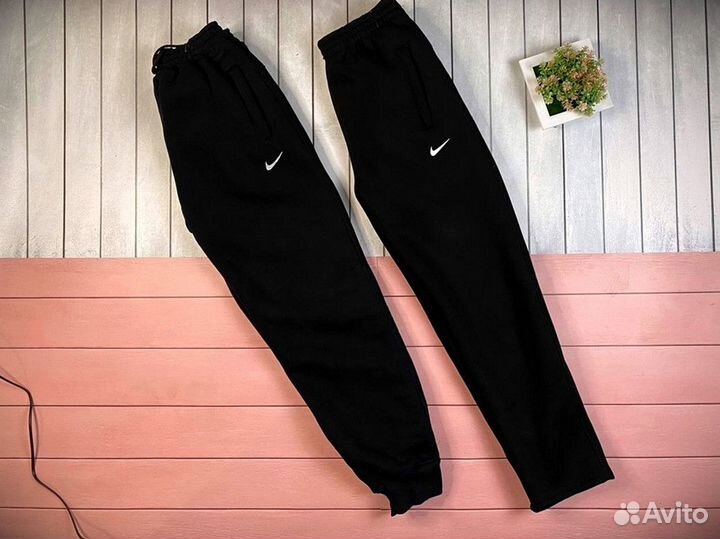 Спортивные брюки Nike теплые