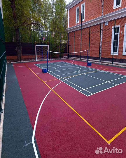 Спортивная площадка для взрослых и детей