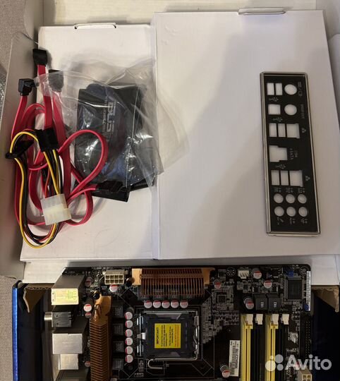 Материнская плата Asus P5Q-E