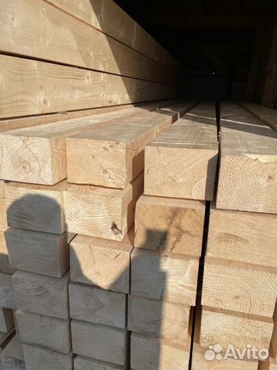 Брус обоезной 100х200х6000мм естественной влажност