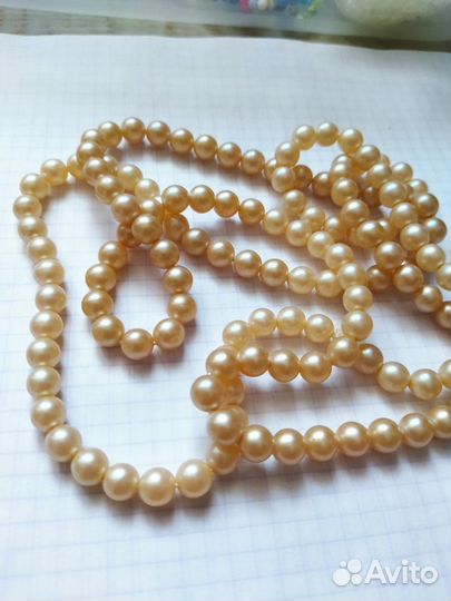 Бусины пластик разых цветов