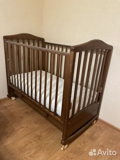 Детская кровать Гандылян с матрасом