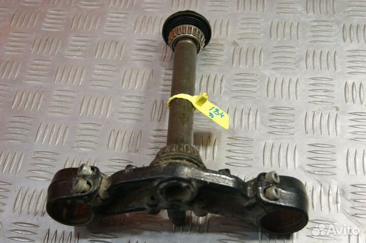 Траверса нижняя Kawasaki ZRX400