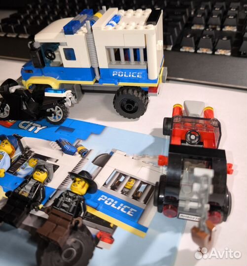 Lego City Police 60276 Перевозка преступников