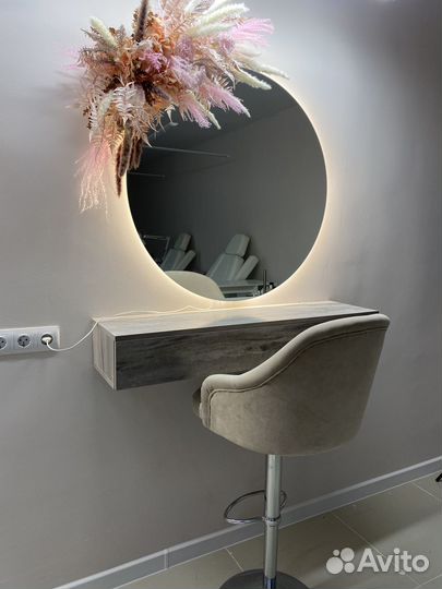 Стол для бровиста/визажиста бу