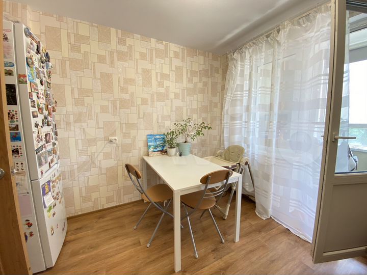 2-к. квартира, 70 м², 3/17 эт.