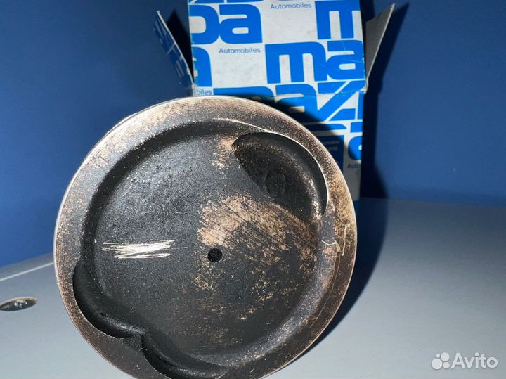 Поршень от Mazda 323