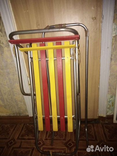 Детские санки с ручкой