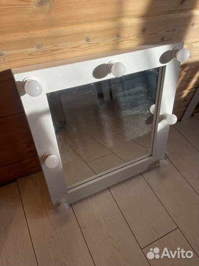 Гримерное зеркало