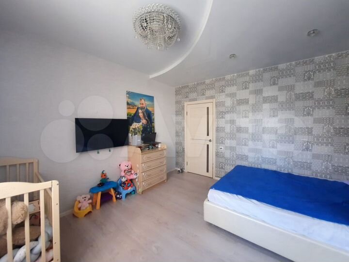 3-к. квартира, 77 м², 3/17 эт.