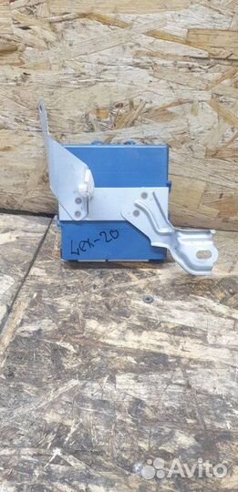 Блок управления освещением Lexus Is 2 2.5 2008