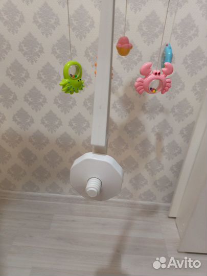 Музыкальный мобиль на кроватку