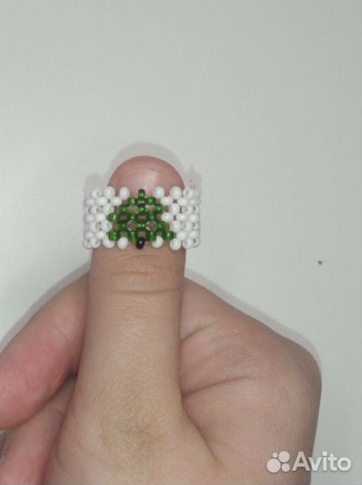 Кольцо из бисера