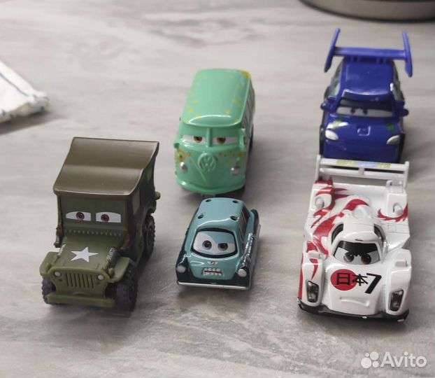 Тачки. Друзья молнии маквина. Металл