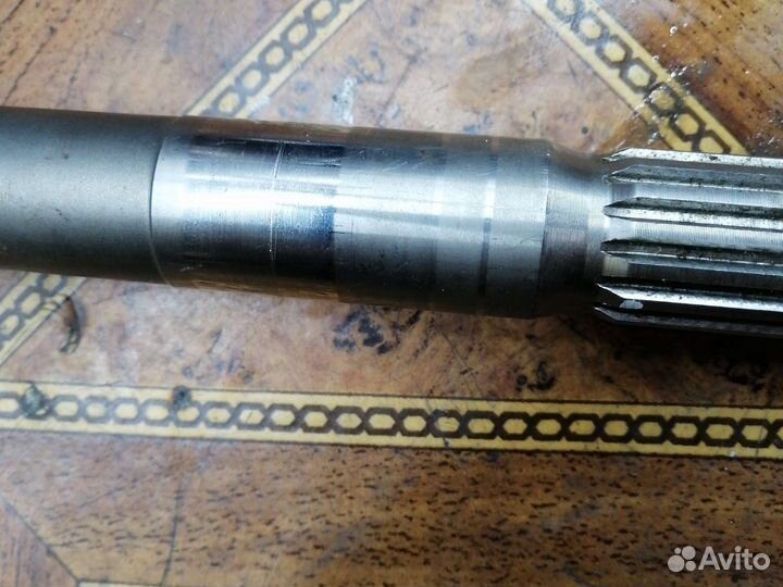 Вал гребнои и вертикальныи ямаха 60.90