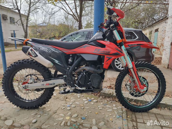 Fxmoto X8 (CBS300)
